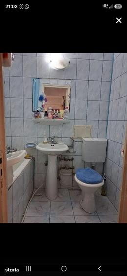 Apartament cu 2 camere decomandat, mobilat în Negru Vodă