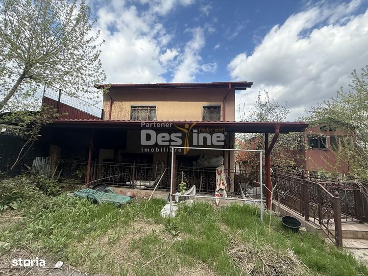 Casă cu 5 camere cu Teren 400 Mp în Crângași