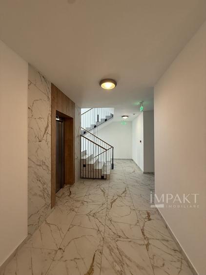 Apartament cu 2 camere semidecomandat, mobilat în Andrei Mureșanu