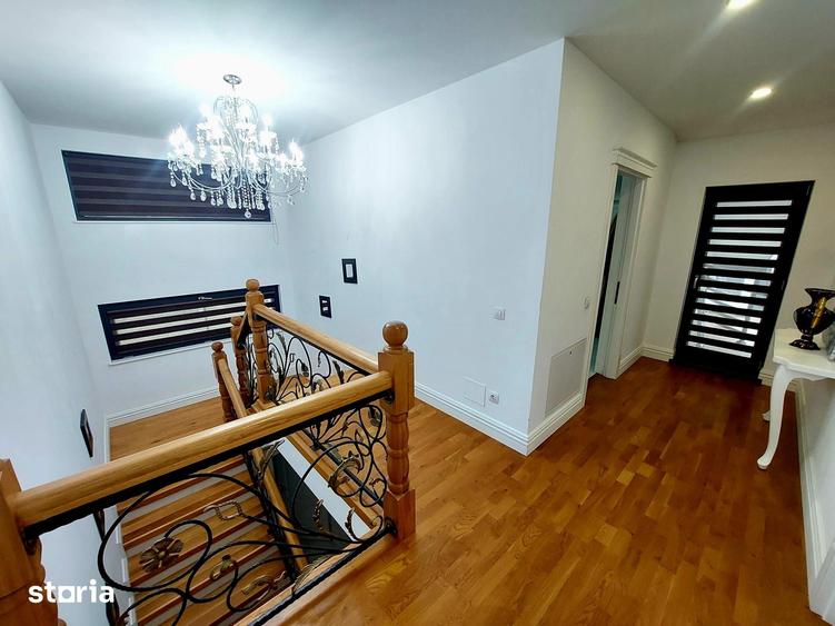 Casă cu 3 camere cu Teren 1341 Mp în Răzvad