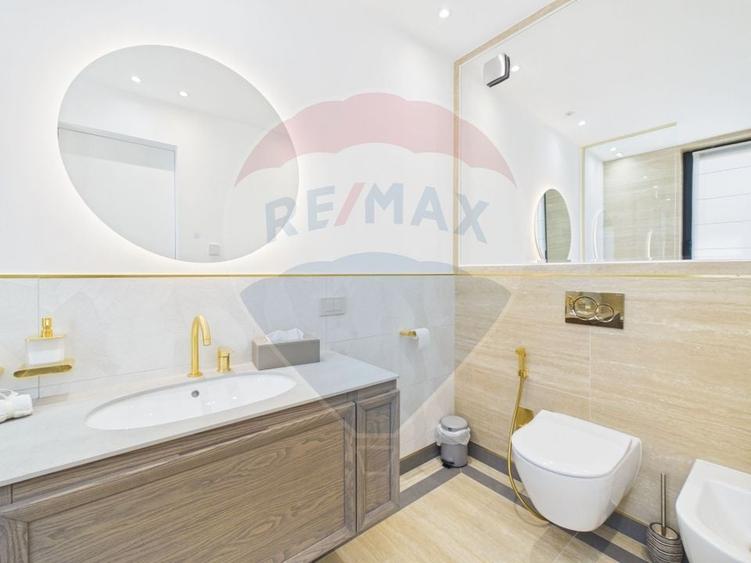 Casă individuală cu 4 camere cu Piscina în Tâncăbești