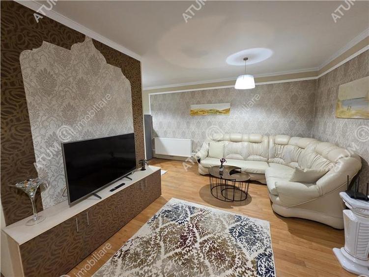 Apartament cu 3 camere decomandat, mobilat în Tilișca