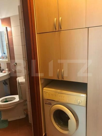 Apartament cu 3 camere semidecomandat, mobilat în Florești