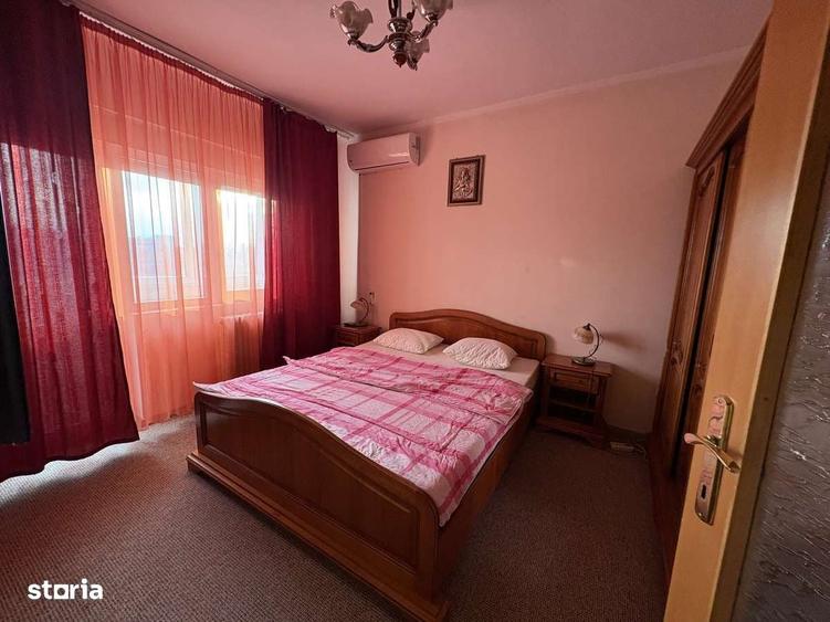 Apartament cu 3 camere decomandat în Central