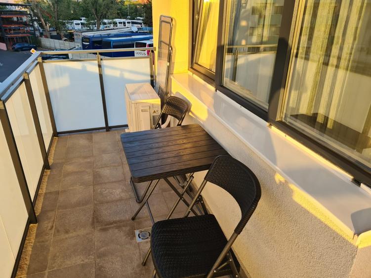 Apartament cu 2 camere decomandat în Parcul Carol