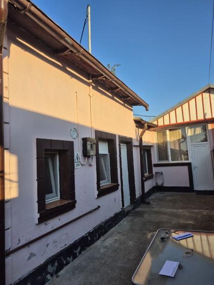 Casă cu 3 camere în Central