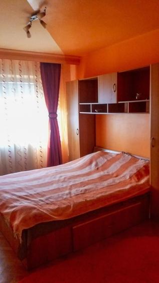 Apartament cu 2 camere decomandat în Vasile Aaron