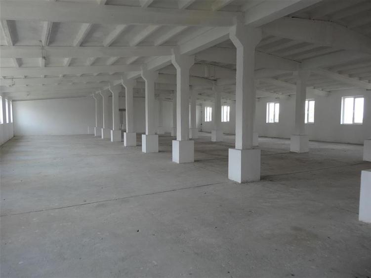 Spațiu industrial, de 200 mp, în Grădiște