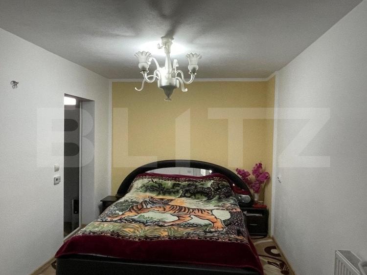 Casă individuală cu 12 camere cu Garaj în Central