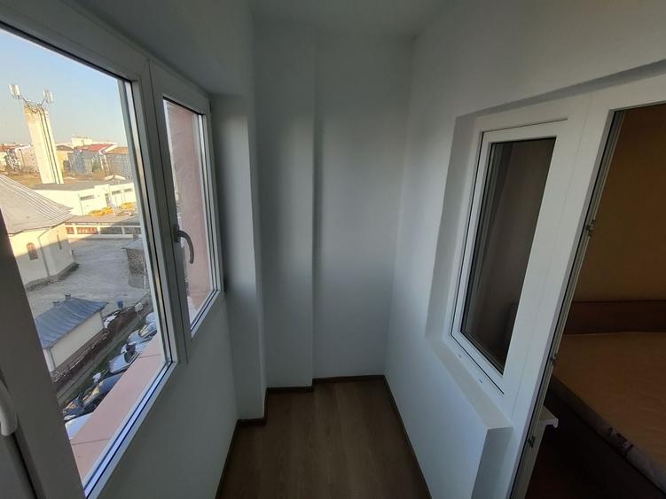 Apartament cu 3 camere decomandat în Calea Dumbrăvii
