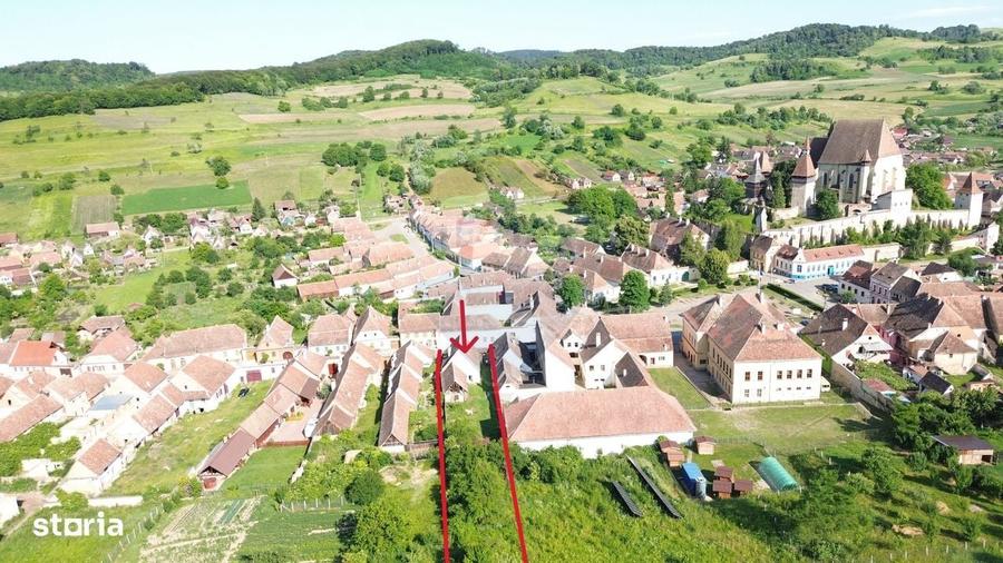 Casă cu 4 camere cu Teren 1694 Mp în Biertan