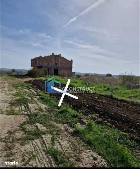 Teren de 678 mp, în Pișchia