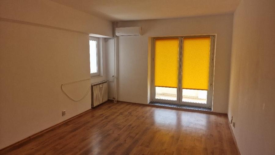 Apartament cu 2 camere decomandat în Splaiul Unirii