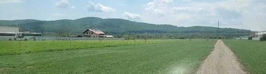 Teren de 2000 mp, în Central