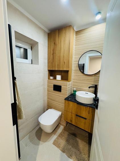Apartament cu 3 camere decomandat, mobilat în Nerva Traian