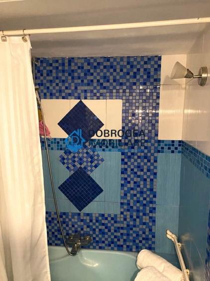 Casă individuală cu 3 camere cu Canalizare în Central