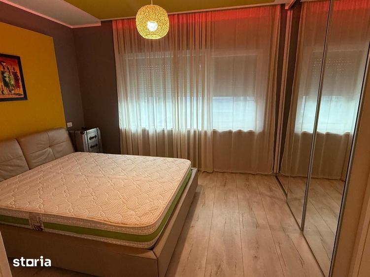 Casă cu 4 camere cu Teren 300 Mp în Central