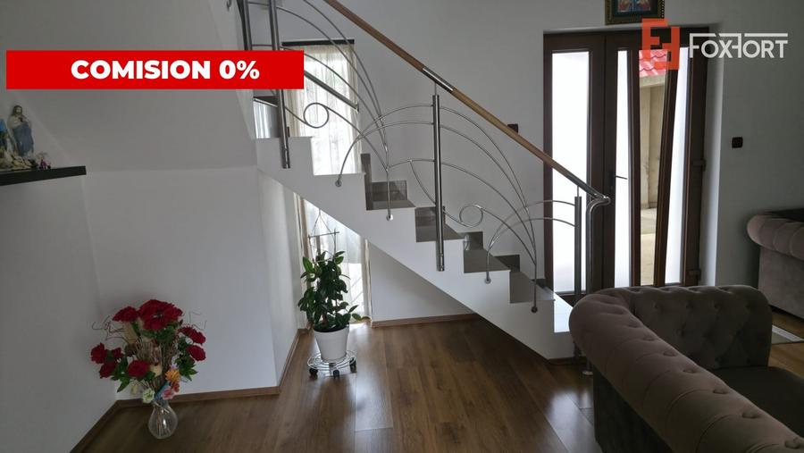 Casă individuală cu 4 camere cu Canalizare în Gătaia