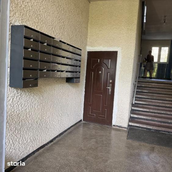 Apartament cu 4 camere decomandat, mobilat în Crângași