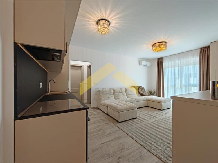 Apartament cu 3 camere semidecomandat în Central