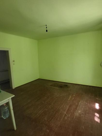 Casă cu 3 camere în Central
