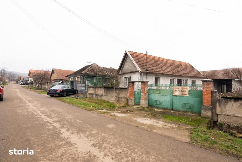 Casă cu 4 camere cu Teren 1021 Mp în Sârbi