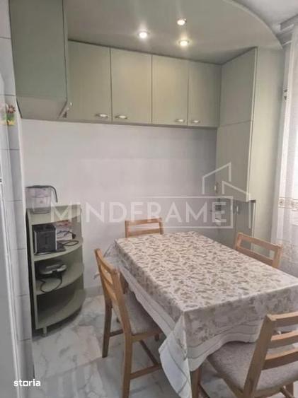 Apartament cu 3 camere în Eroii Revoluției