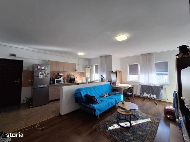 Apartament cu 2 camere semidecomandat în Luna