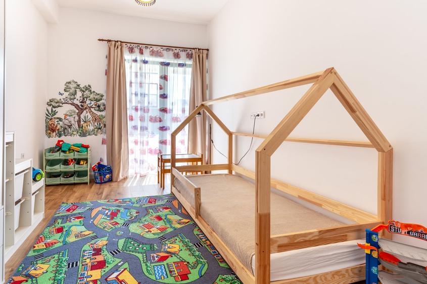 Duplex cu 4 camere cu Canalizare în Iris