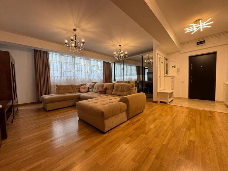 Apartament cu 3 camere semidecomandat, mobilat în Clucerului