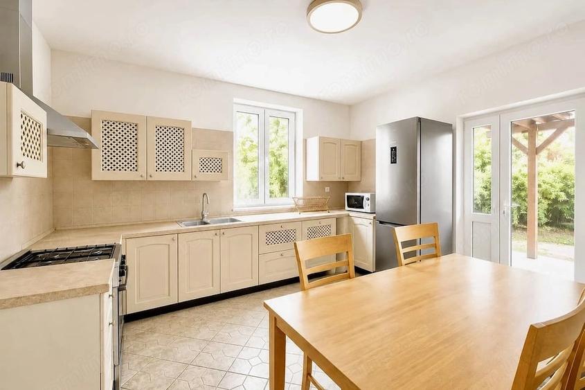 Apartament 4 camere, 132 mp, parter inalt, Piata Catedralei - 11