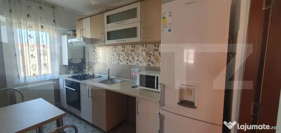 Apartament cu 2 camere semidecomandat, mobilat în Micro 16