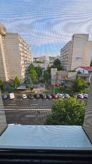 Apartament cu 4 camere decomandat, mobilat în Mănăștur