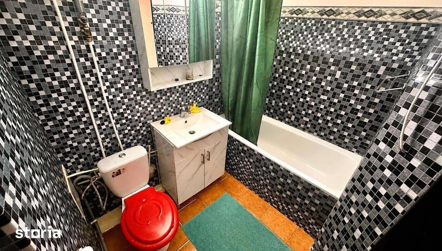 Apartament cu 2 camere decomandat în Republicii