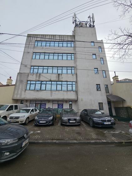 Birou, de 50 mp, în Central