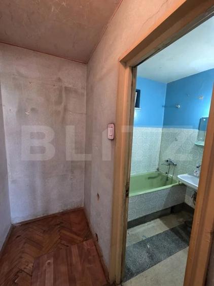 Apartament cu 2 camere semidecomandat în Tudor