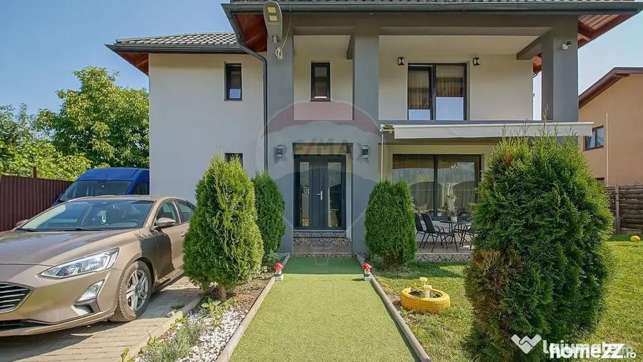 Casă cu 4 camere cu Teren 605 Mp în Central