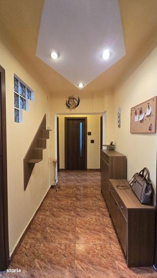 Apartament cu 4 camere în Central