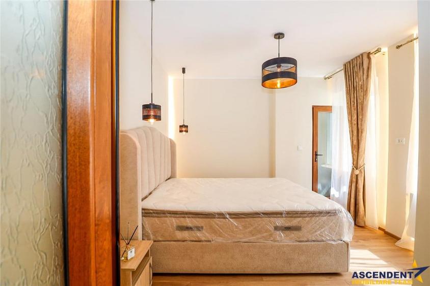 Apartament cu 3 camere nedecomandat în Est