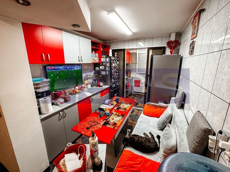 Apartament cu 3 camere, mobilat în Fizicienilor