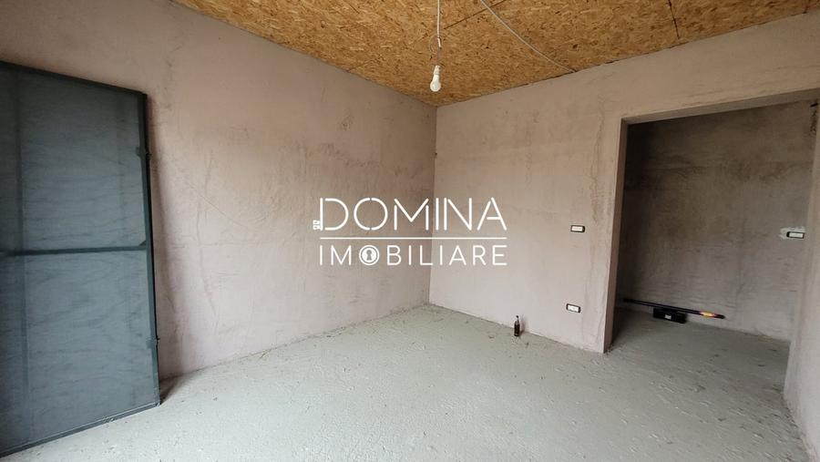 Casă individuală cu 4 camere cu Canalizare în Bălești