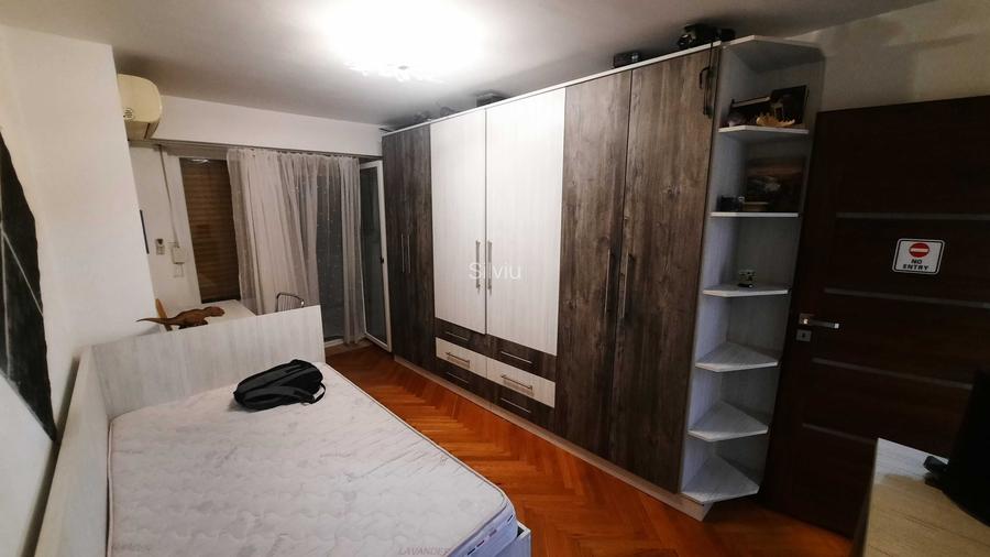 Inchiriez apartament samanta 3 camere + garaj + spatii depozitare la demisol zona Polivalenta