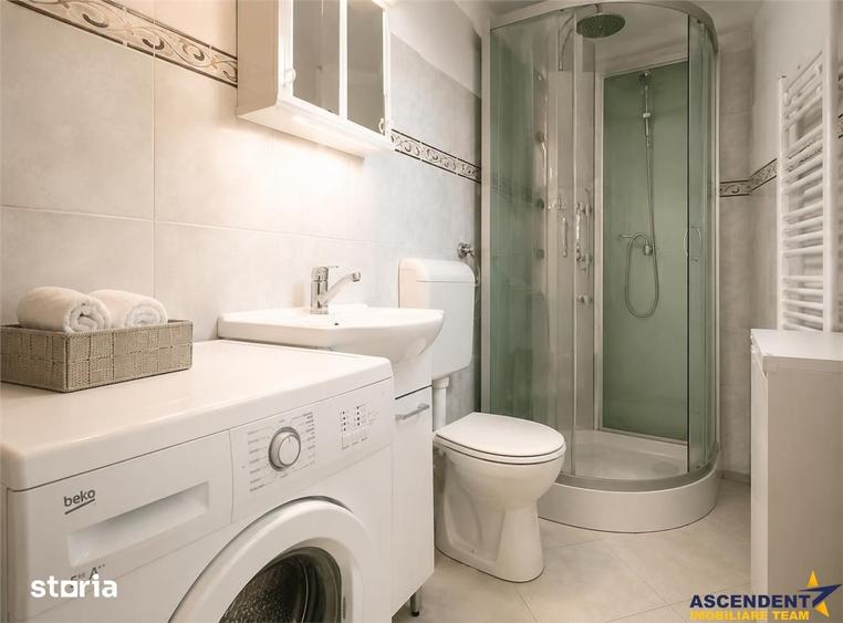 Casă cu 3 camere cu Canalizare în Schei