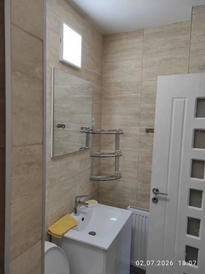 Apartament cu 3 camere decomandat în Apărătorii Patriei