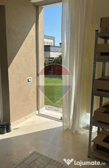 Casă cu 4 camere cu Teren 450 Mp în Tamași
