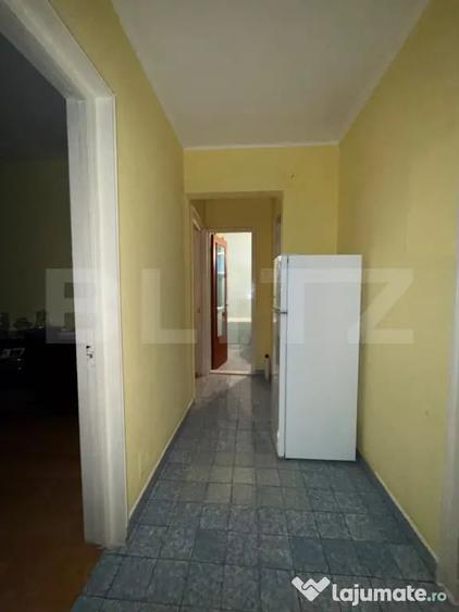 Apartament cu 2 camere decomandat în Micro 13