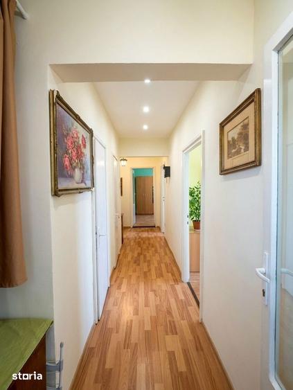 Apartament cu 3 camere decomandat, mobilat în Mircea cel Bătrân