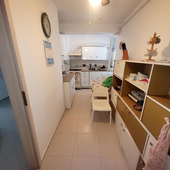 Apartament cu 3 camere decomandat în Berceni