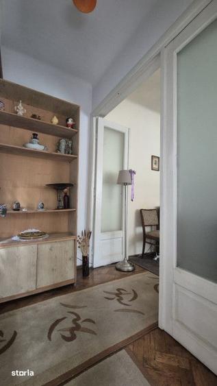 Casă cu 4 camere cu Teren 102 Mp în Casa de Cultură