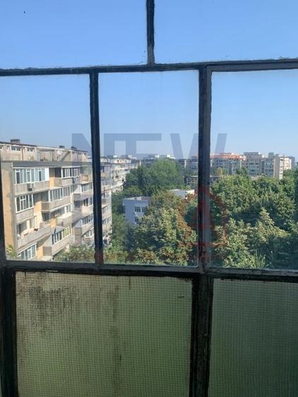 Apartament cu 2 camere semidecomandat, mobilat în Berceni